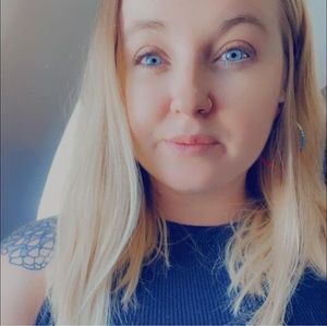 Meet your Posher, Keely